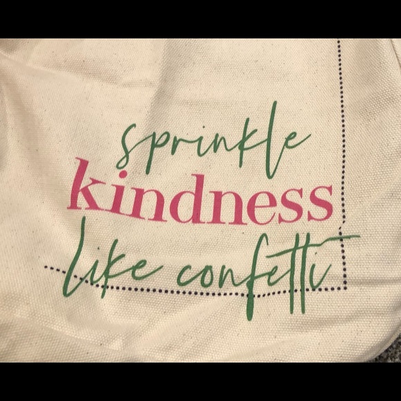 Thirty One Market Canvas Crossbody - Picture 3 of 3